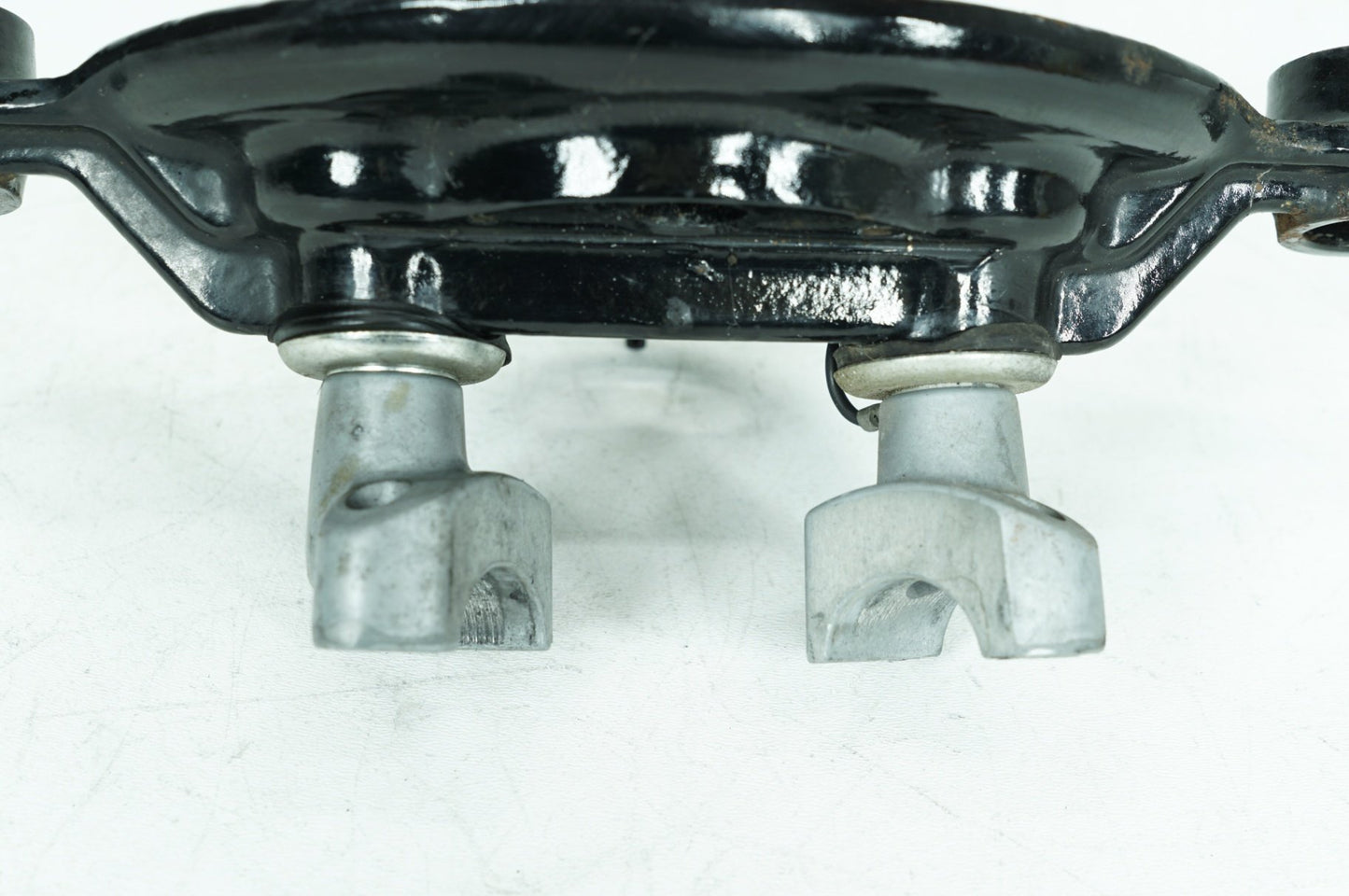 1999 - 2006 Harley-Davidson Touring Electra Glide Front Fork Upper Triple Tree Bracket 45435-95