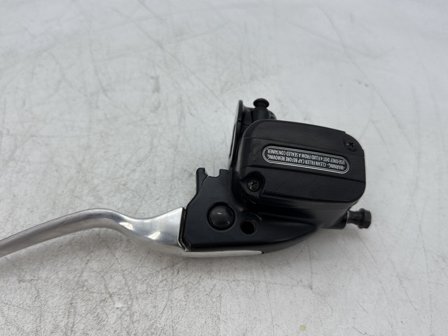 2010 Harley Street Glide Touring FLHX OEM Front Right Brake Lever Master Cylinder