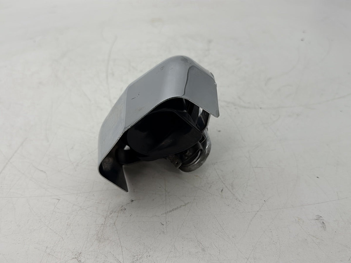 2005 Harley Touring FLHRCI Road King Classic OEM Horn Signal Klaxon Chrome Cover