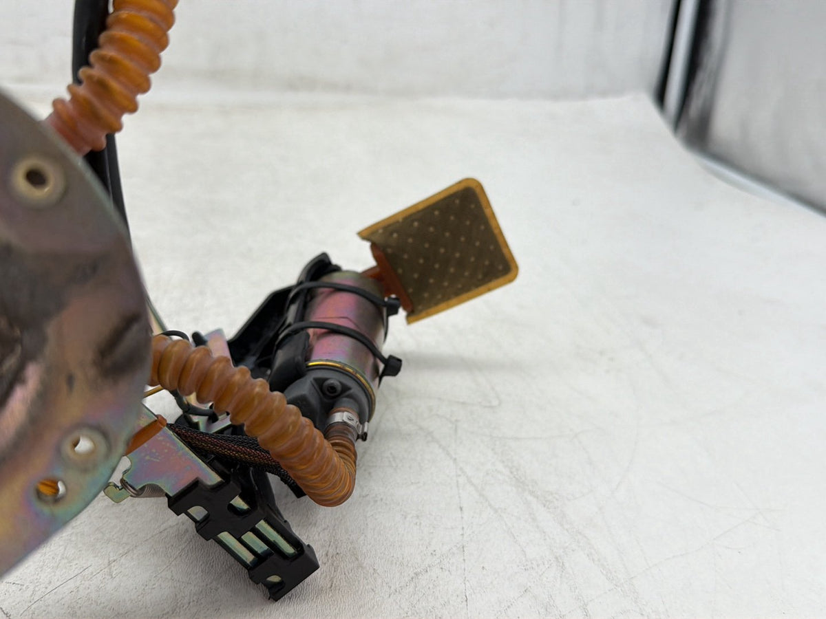 2006 Harley Electra Glide Touring OEM Fuel Pump Gas Gasoline Petrol Sending