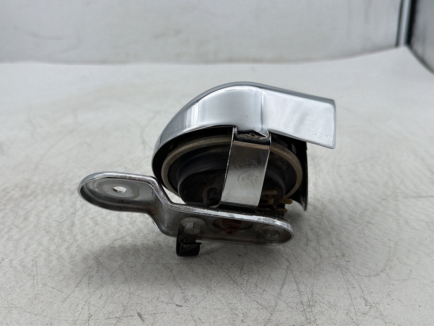 2011 Harley Heritage Softail Classic FLSTC OEM Horn Signal Klaxon Chrome Cover