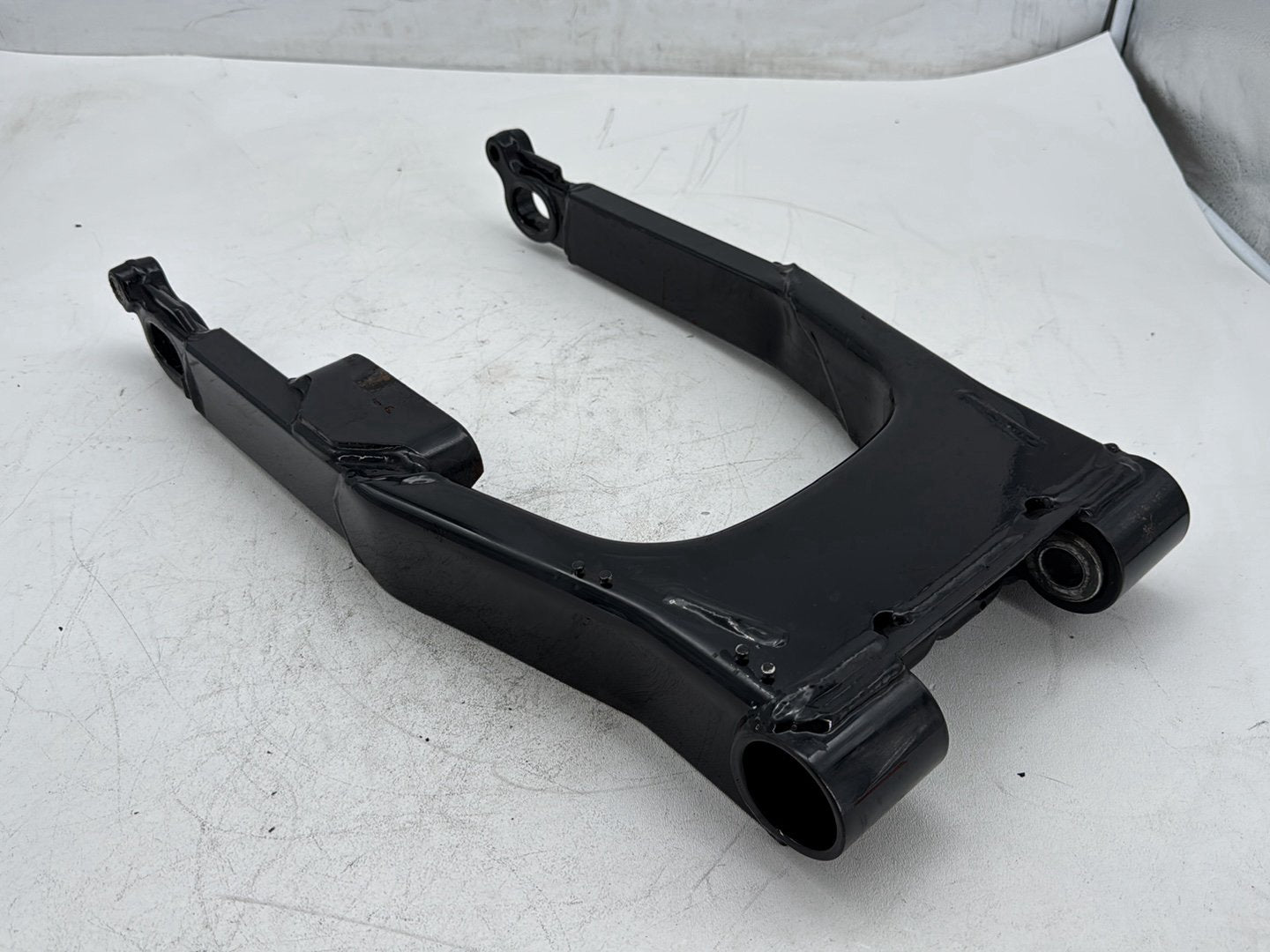 2006 Harley Street Glide Touring FLHXI OEM Rear Fork Swingarm Swing Arm