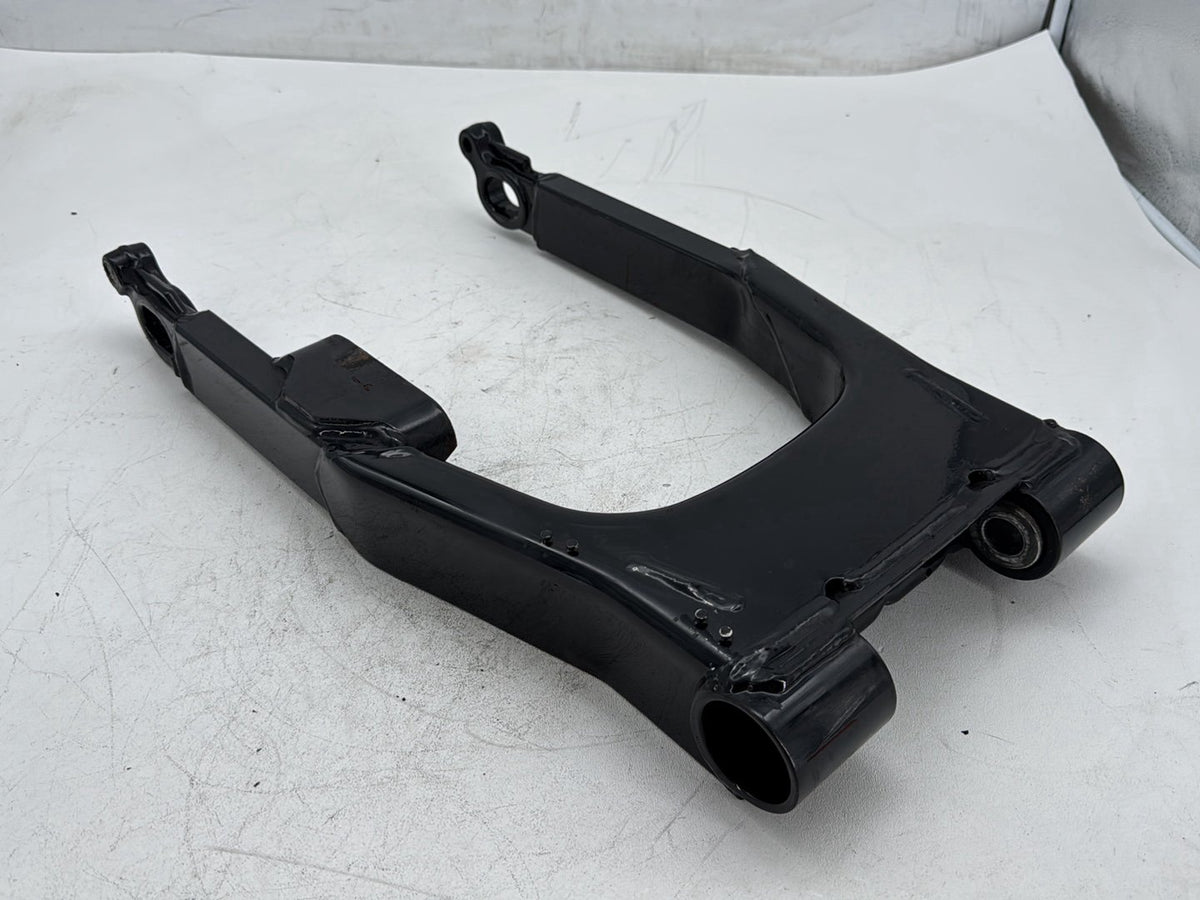 2006 Harley Street Glide Touring FLHXI OEM Rear Fork Swingarm Swing Arm