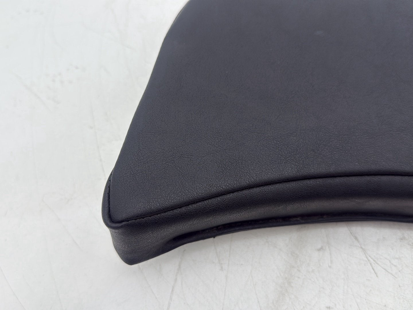 2007 Harley Touring FLHTCU Electra Glide Ultra OEM Rear Passenger Backrest Cushion Pad