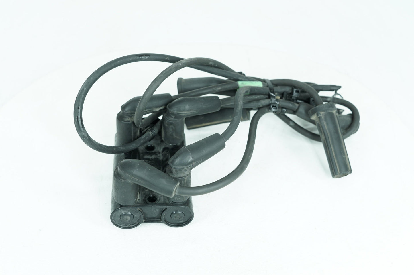 2019 Harley Touring FLHX Street Glide OEM Ignition Coil Spark Plugs Cable