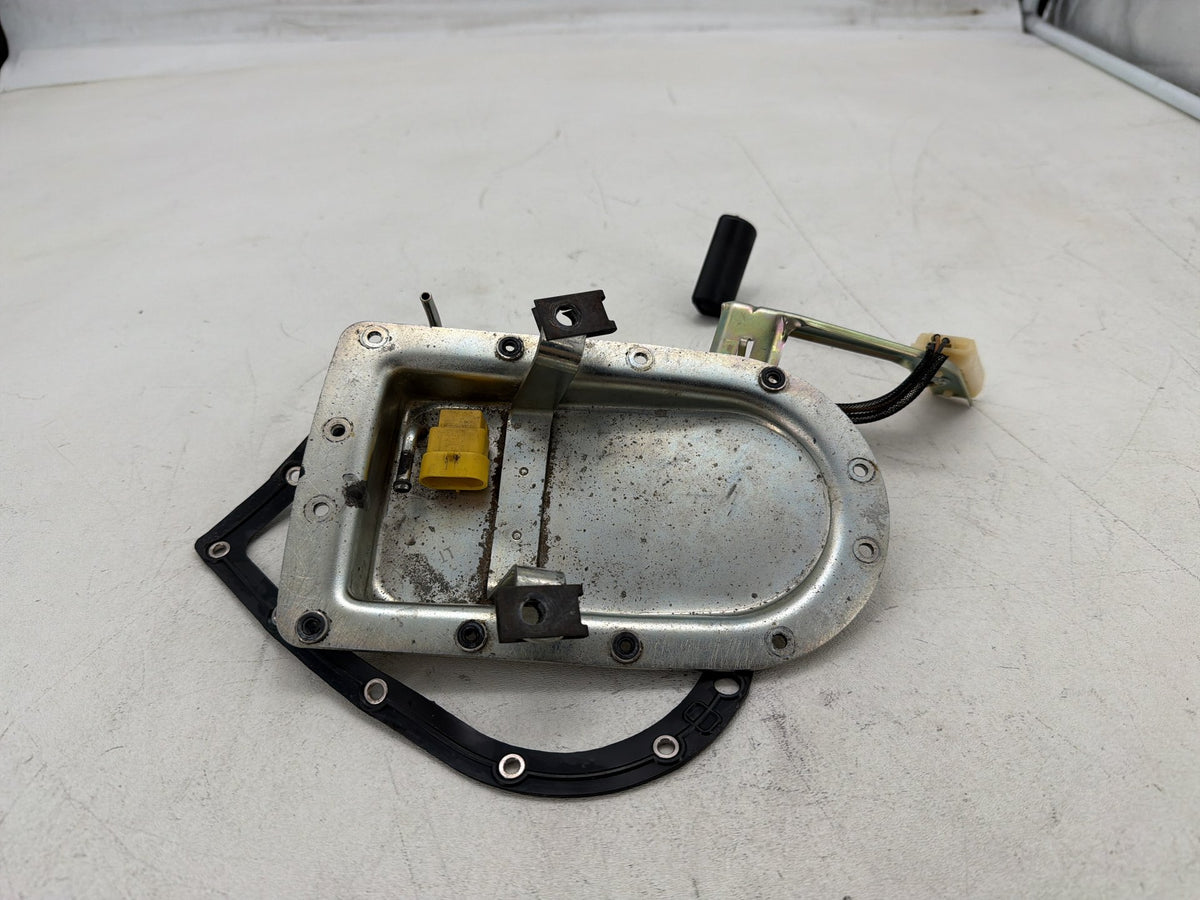 2005 Harley Dyna Wide Glide FXDWG OEM Fuel Pump Gas Gasoline Petrol Sending