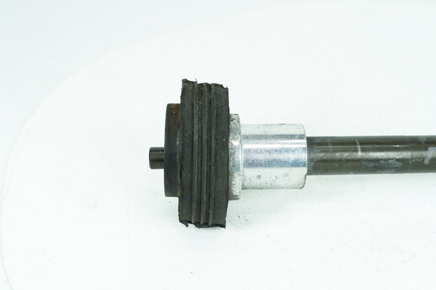 2007 - 2012 Harley-Davidson Touring Electra Glide Rear Fork Swingarm Pivot Bolt Shaft 47505-02