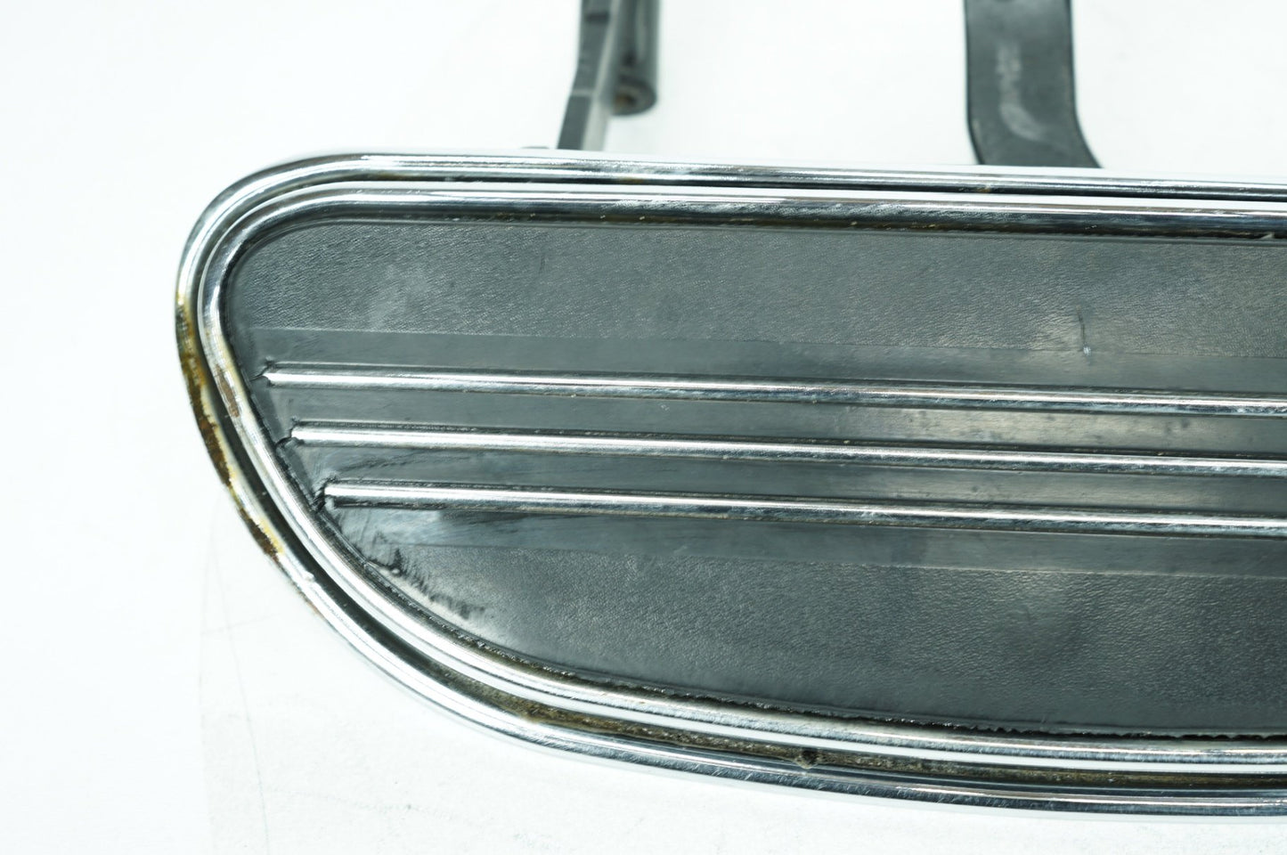 2007 - 2011 Harley-Davidson Touring Street Glide Left Right Driver Floorboard Foot Rest 50684-04