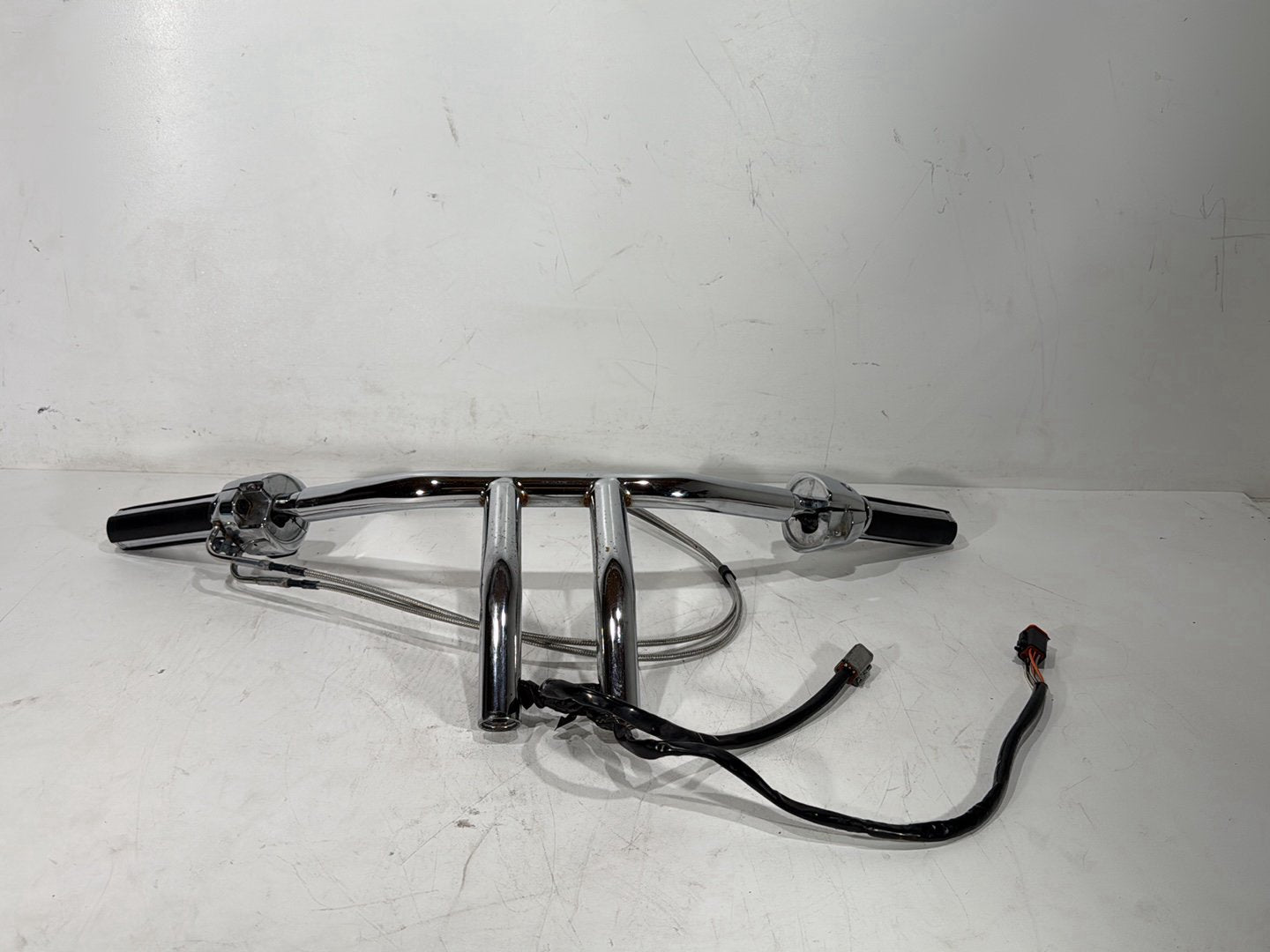 2000 Harley Dyna FXDWG Wide Glide OEM Handlebars Left Right Switches Controls