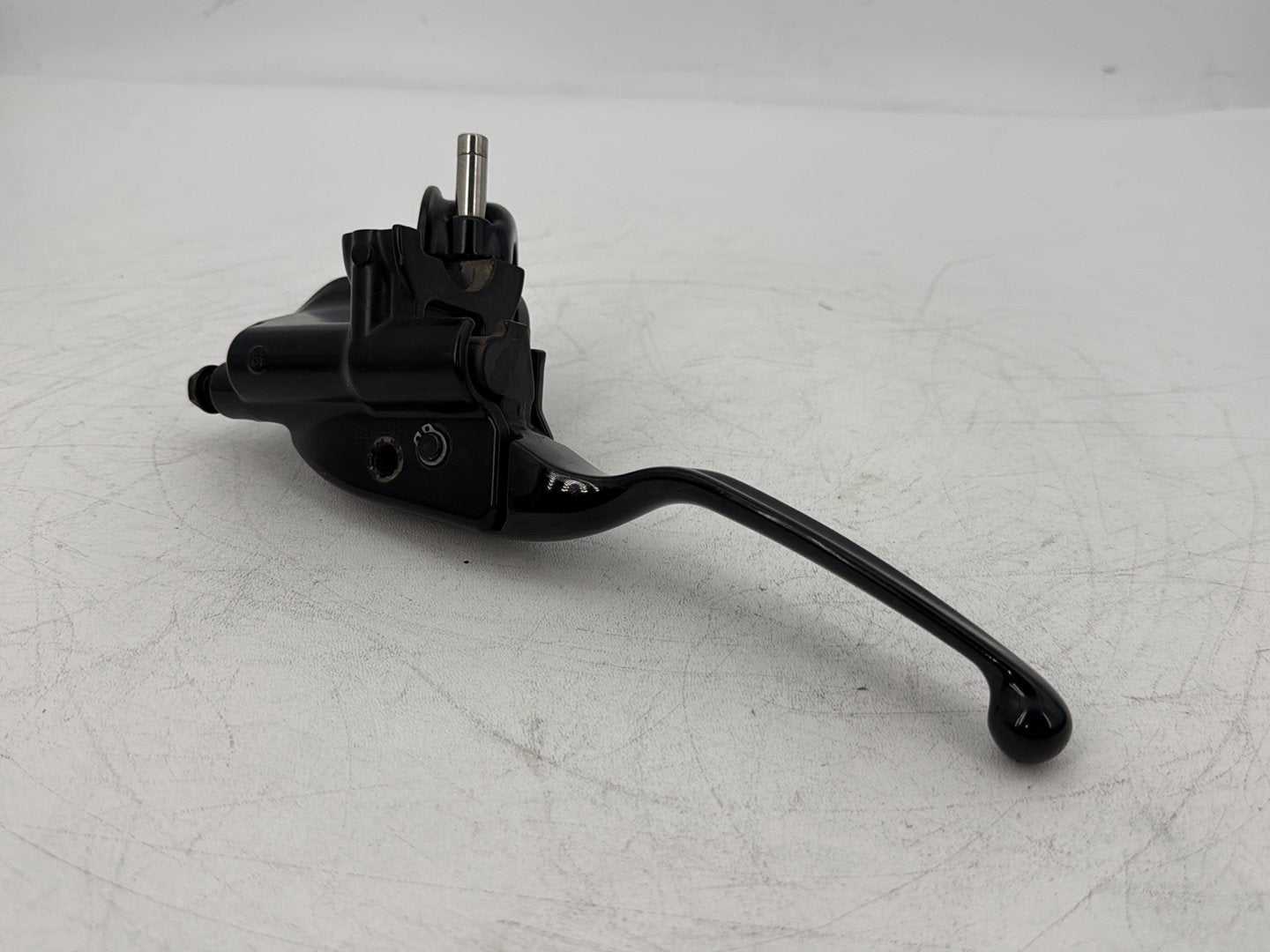 2015 Harley Touring FLHXS Street Glide OEM Front Right Brake Lever Master Cylinder
