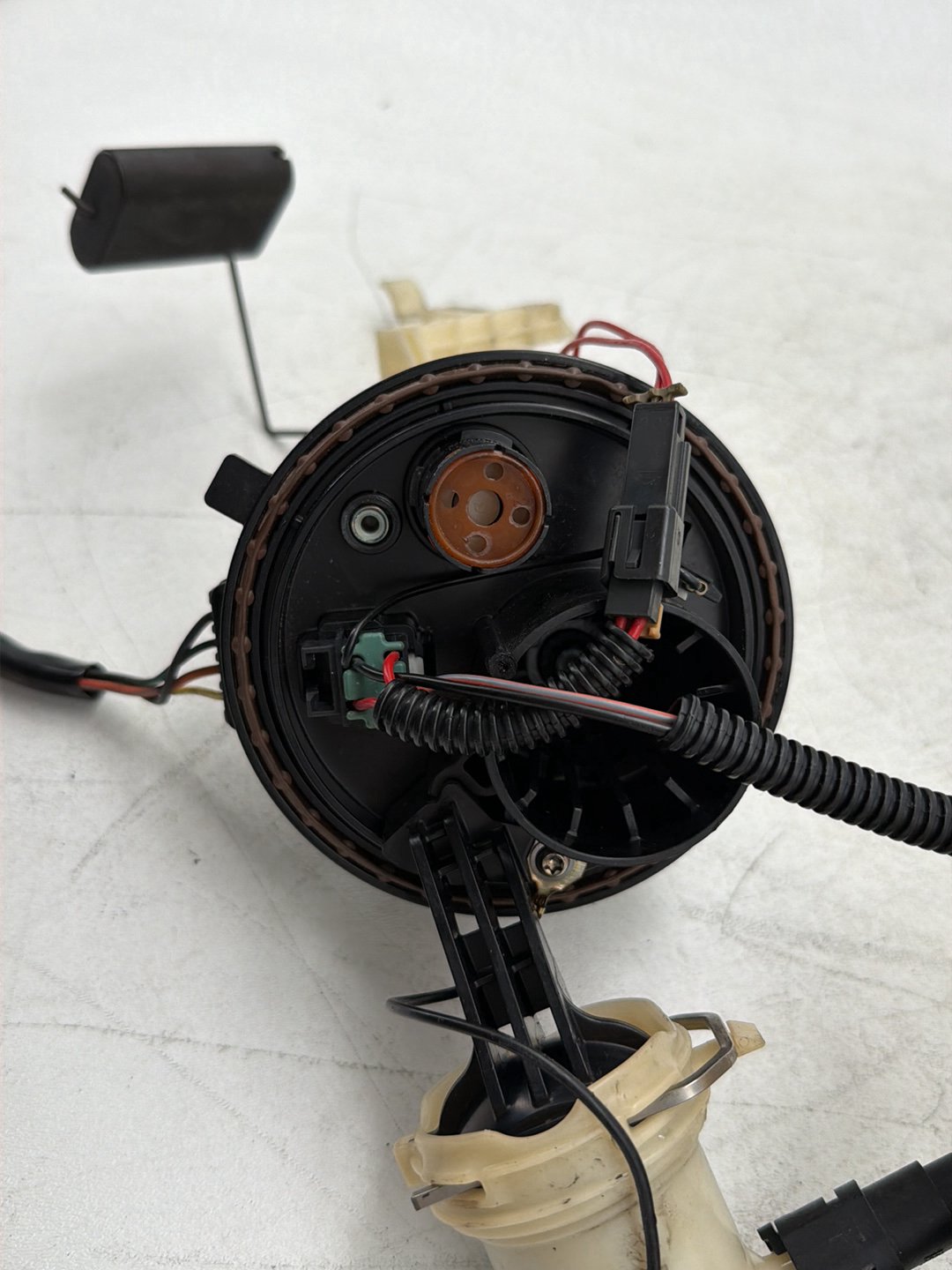 12 Harley Electra Glide Touring Ultra OEM Fuel Pump Gas Gasoline Petrol Sending
