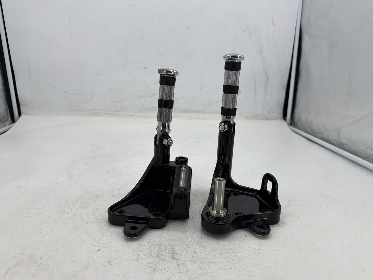 2001 Harley Softail Deuce FXSTD OEM Left & Right Driver Step Foot Rest Pegs