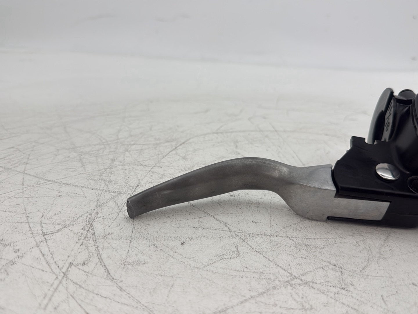 2004 Harley Touring FLHT Electra Glide OEM Front Right Brake Lever Master Cylinder