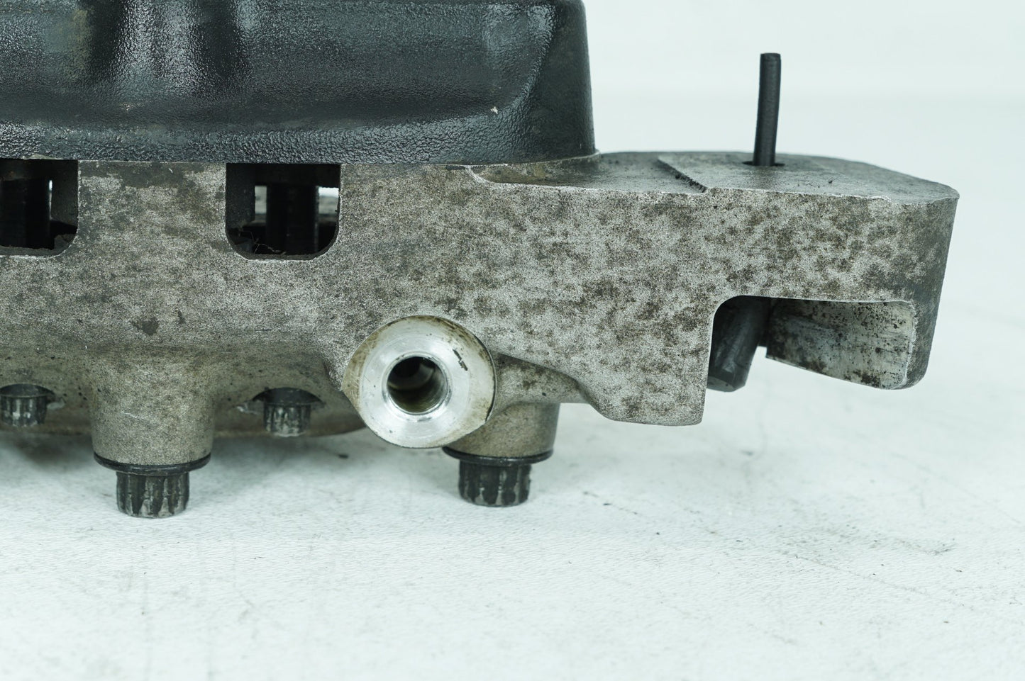 1999 - 2006 Harley-Davidson Touring Electra Ultra Classic Rear Back Brake Caliper 44016-00D