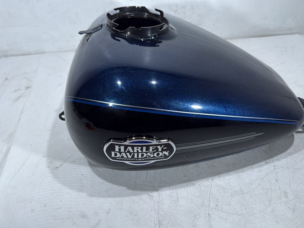 2012 Harley Electra Glide Touring Ultra OEM Fuel Gas Tank Gasoline Reservoir