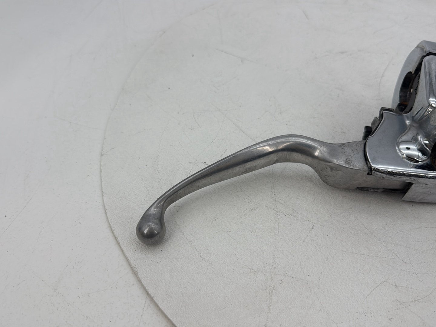 2007 - 2012 Harley-Davidson Dyna Super Glide Front Right Brake Lever Master Cylinder 45019-08A
