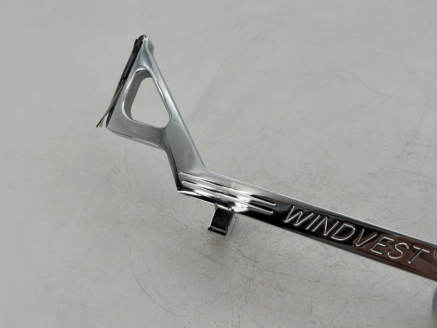 1999 - 2006 Harley-Davidson Touring Road King Classic Front Windshield Mount Trim Strip WINDVEST