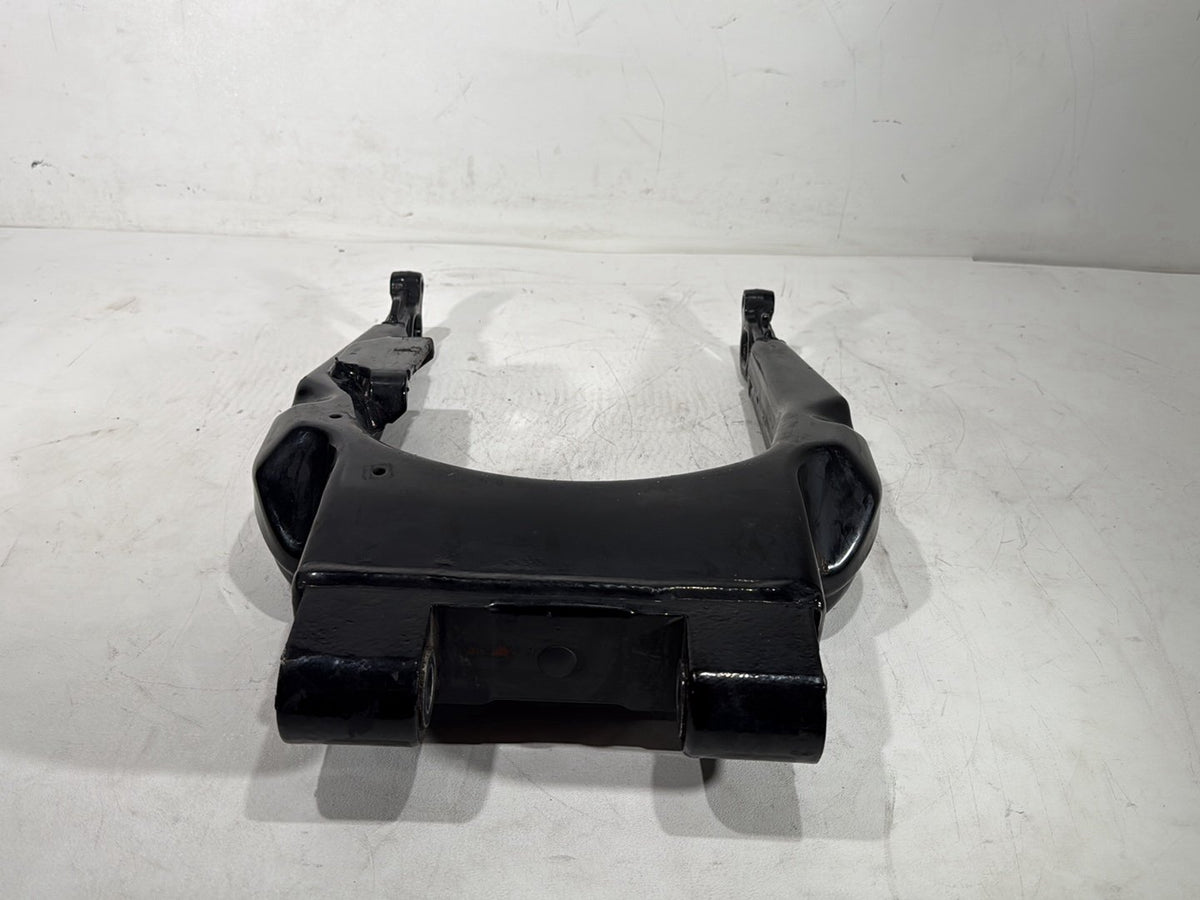2013 Harley Electra Glide Touring Ultra FLHTCUI OEM Rear Fork Swingarm Swing Arm