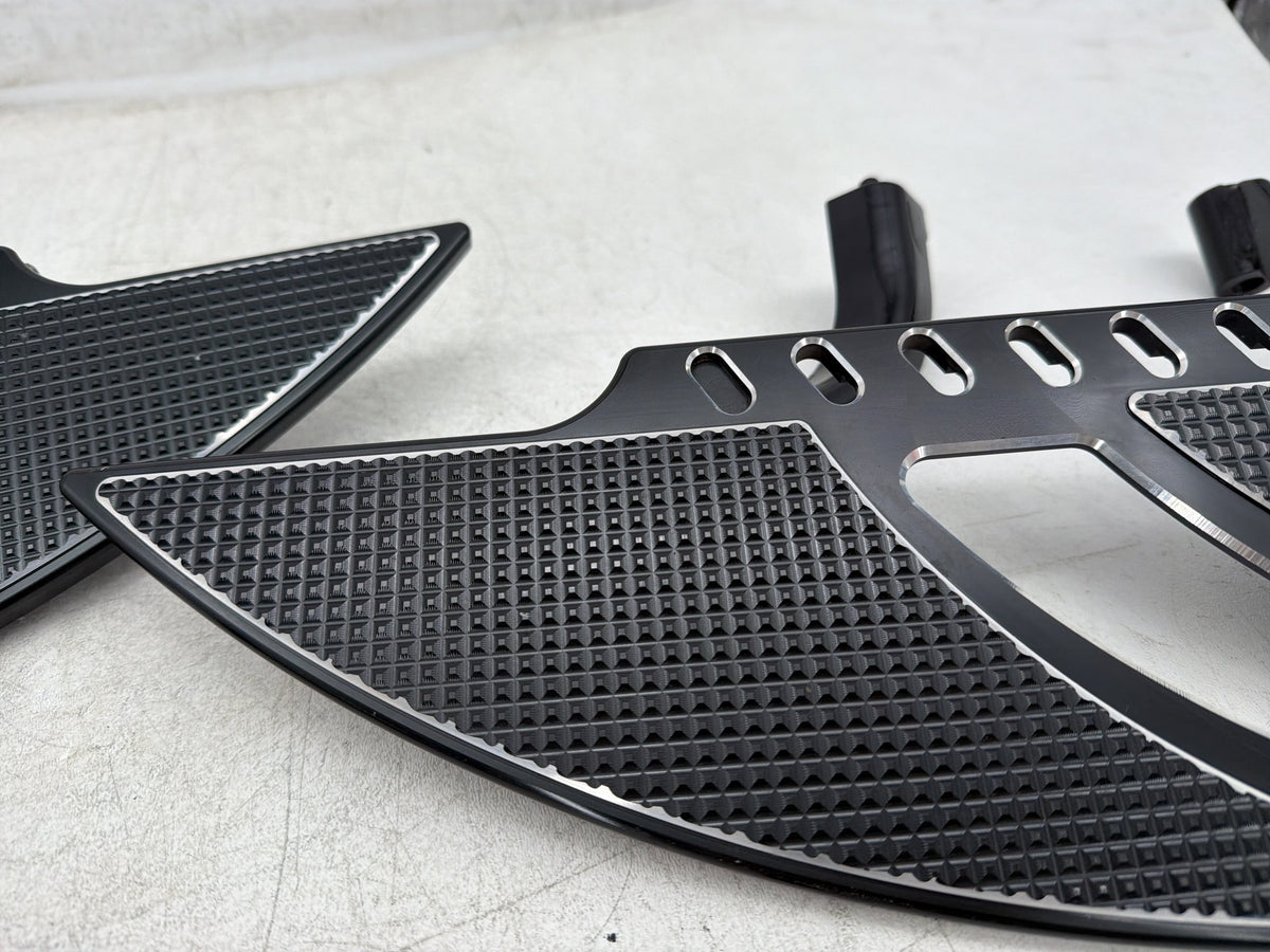 10 Harley Road King Touring Police Left Right Driver & Pass Floorboard Foot Rest