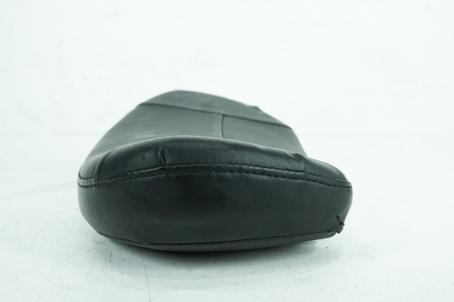 1999 - 2006 Harley-Davidson Touring Road King Classic Rear Passenger Backrest Cushion Pad 51633-06