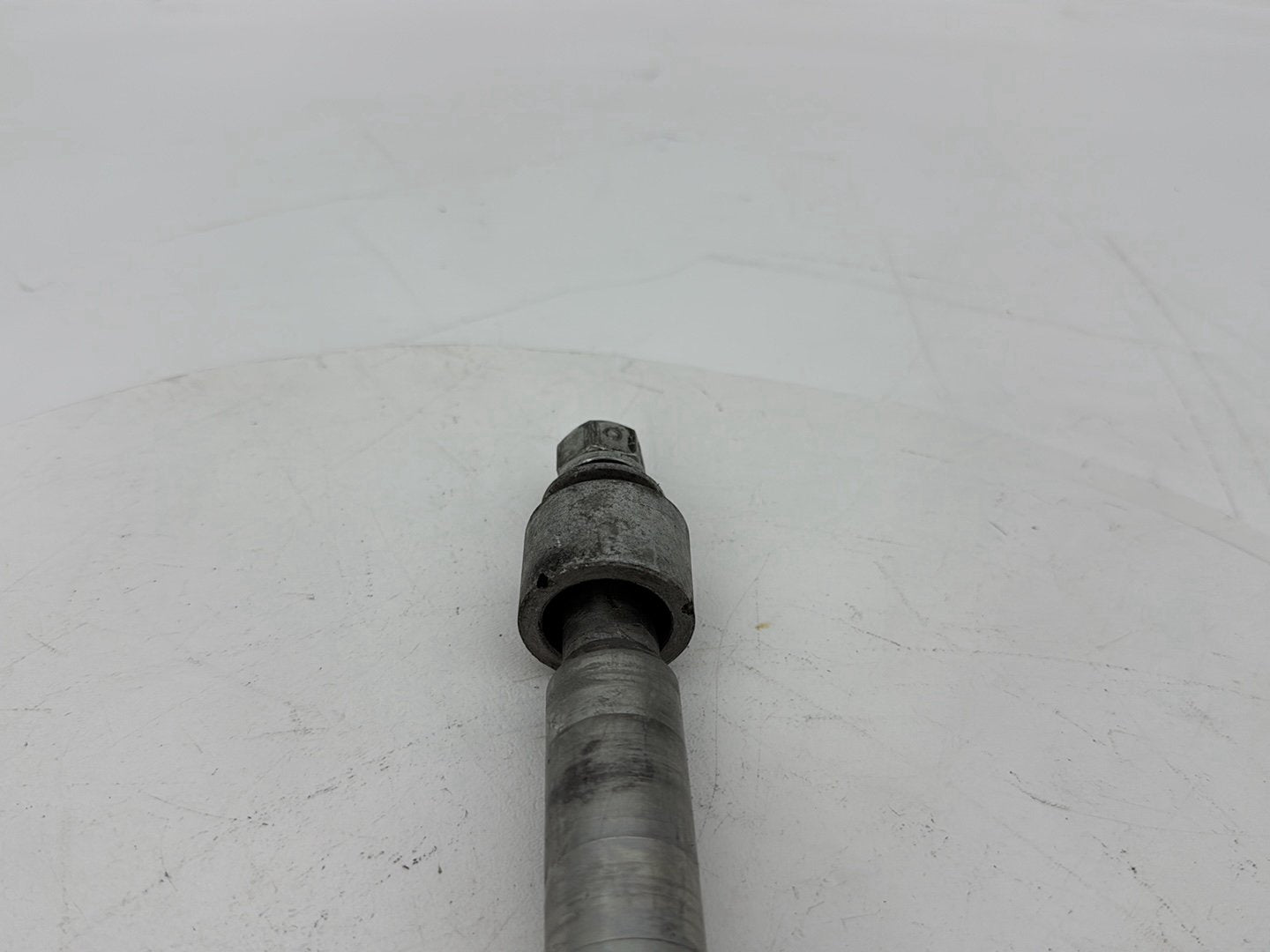 1999 - 2006 Harley-Davidson Touring CVO Screamin Eagle Road King Front Wheel Axle Bolt Shaft 43364-00