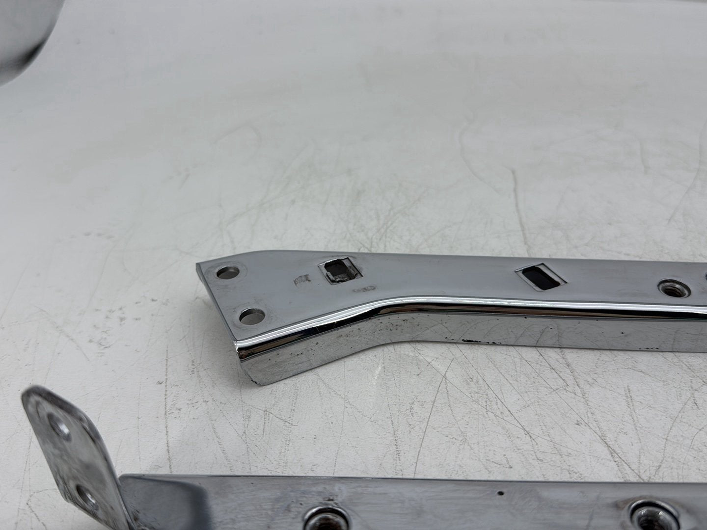 1995 Harley Touring FLHTCI Electra Glide Classic OEM Left Right Saddlebag Fender Struts Brackets