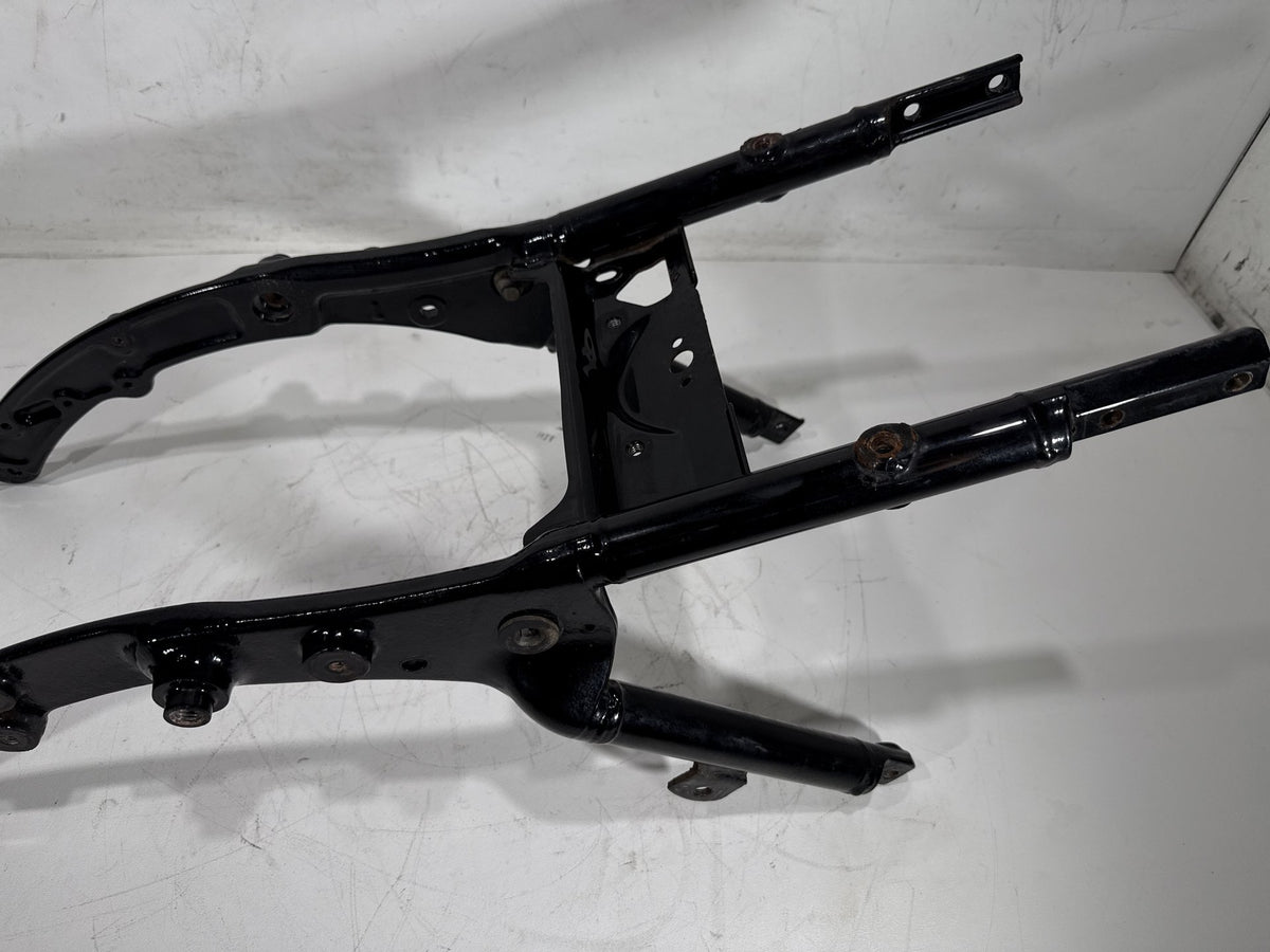 2011 Harley Road King Touring FLHR OEM Rear Back Sub Frame Rail Bar 48079-09BHP