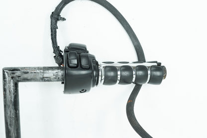 2004 - 2013 Harley-Davidson Sportster Seventy-Two Handlebars & Right Engine Start Kill Switches Controls 56079-93