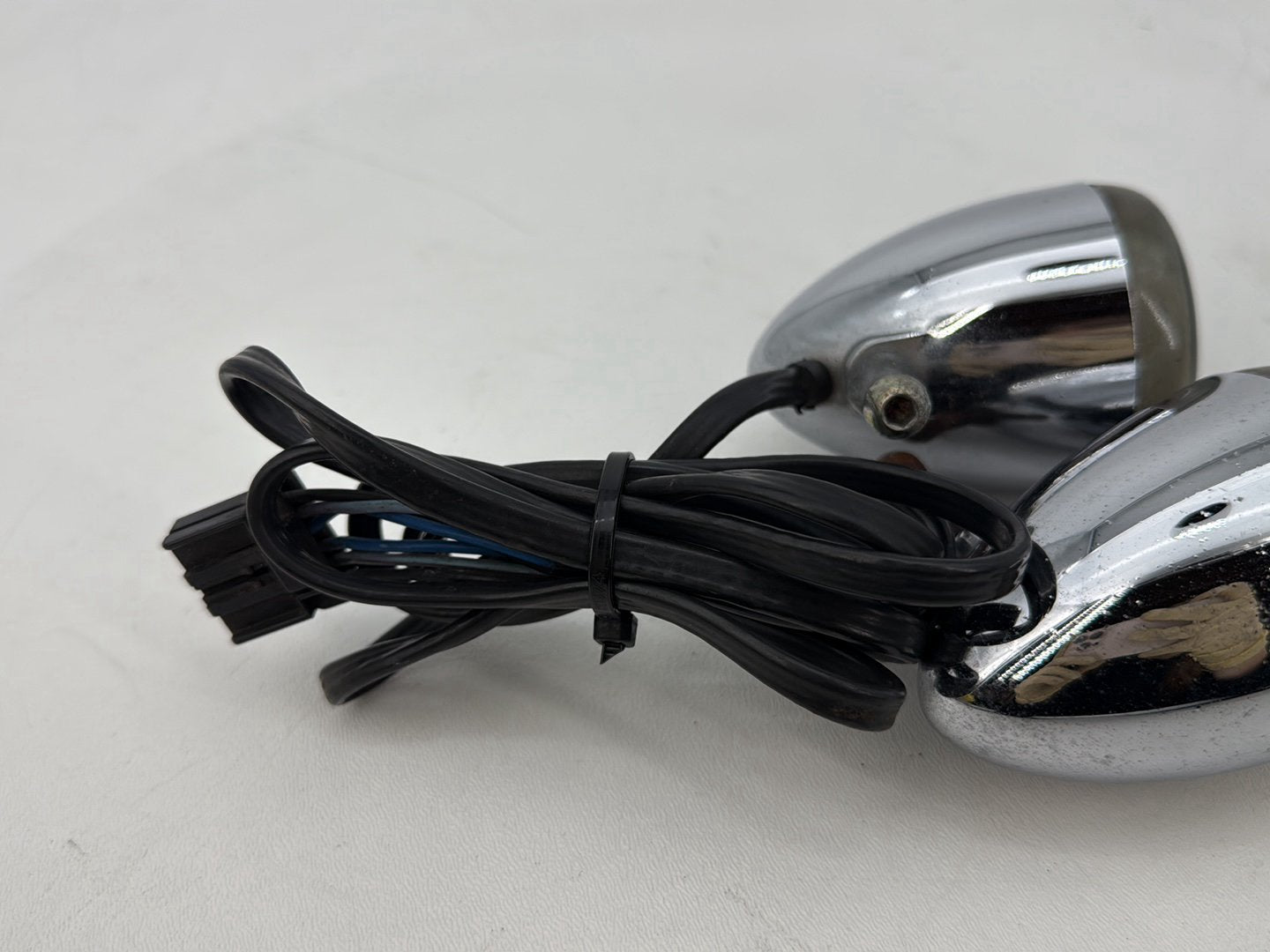 2004 - 2013 Harley-Davidson Sportster 883 Custom Front Left Right Turn Signal Indicators 68972-00