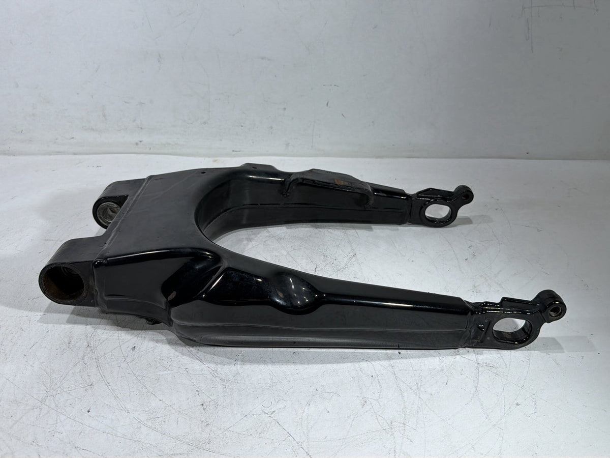 2010 Harley Road King Touring Classic OEM Rear Fork Swingarm Swing Arm