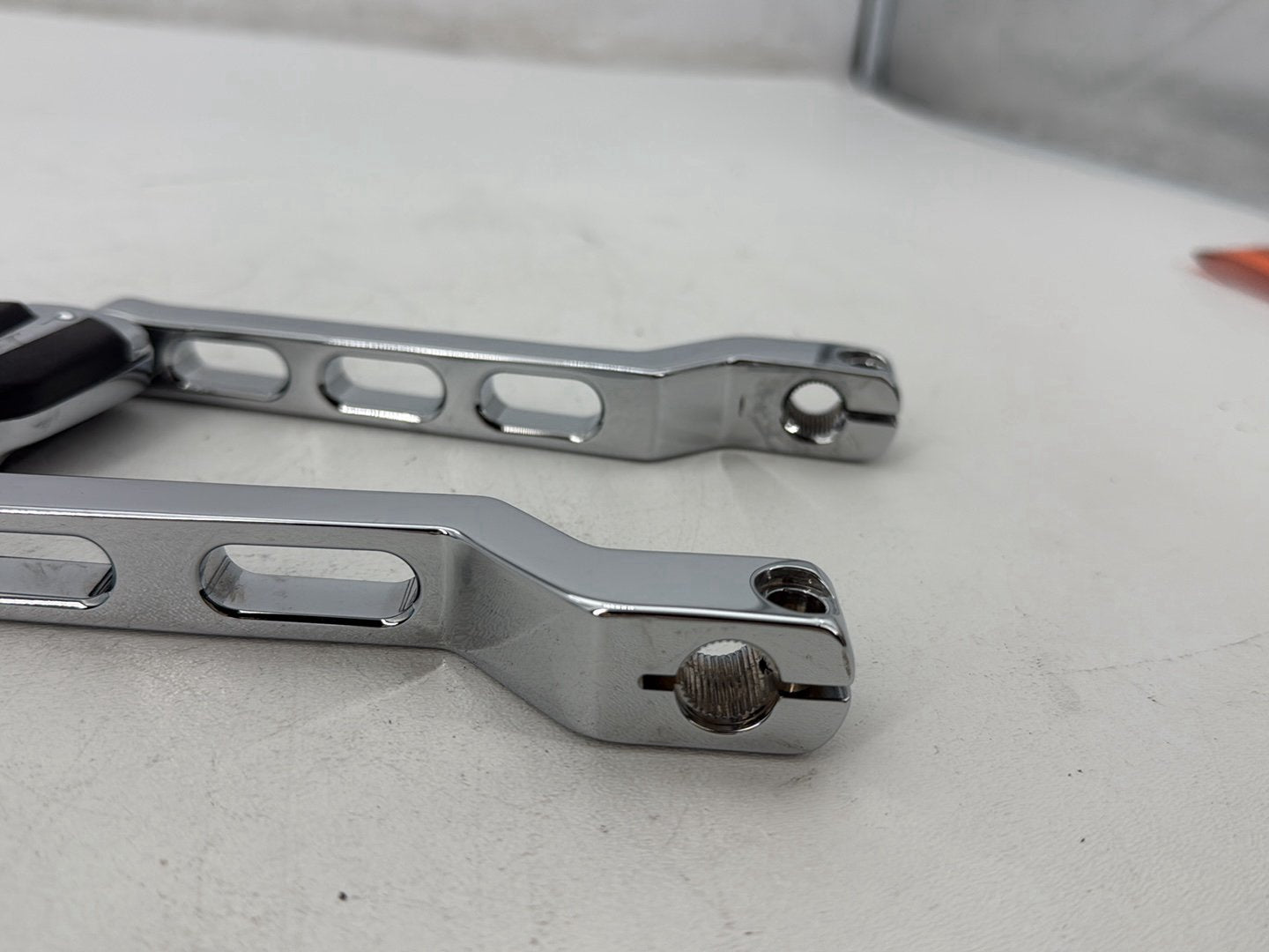 2014 Harley Electra Glide Touring CVO Screamin Eagle OEM Gear Shifter Lever Pedal Pedals