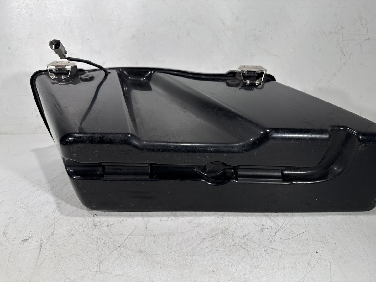 2006 Harley Street Glide Touring FLHX OEM Right 1 Saddlebag Luggage NO Key