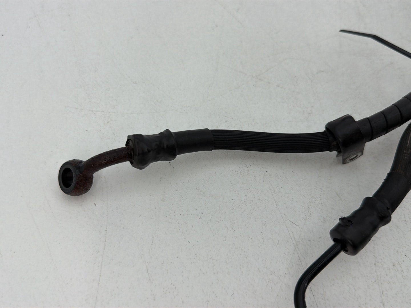 1984 - 1998 Harley-Davidson Touring Electra Glide Classic Rear Brake Hose Line Pipe