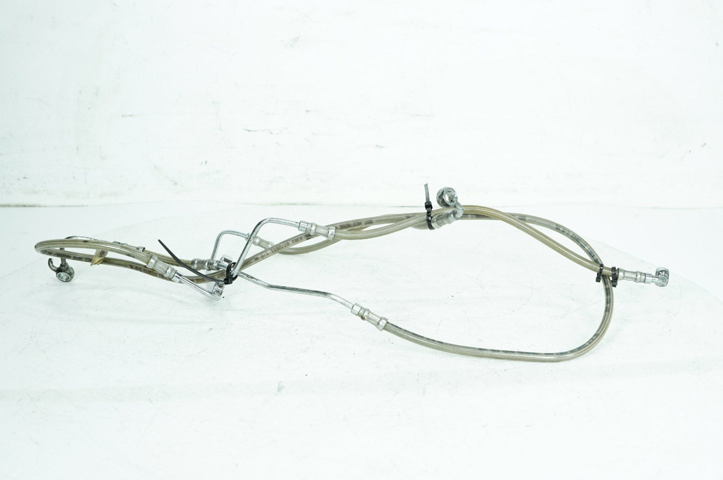 2007 - 2016 Harley-Davidson Touring CVO Electra Screamin Eagle Front Brake Hose Line Pipe ABS 42388-09