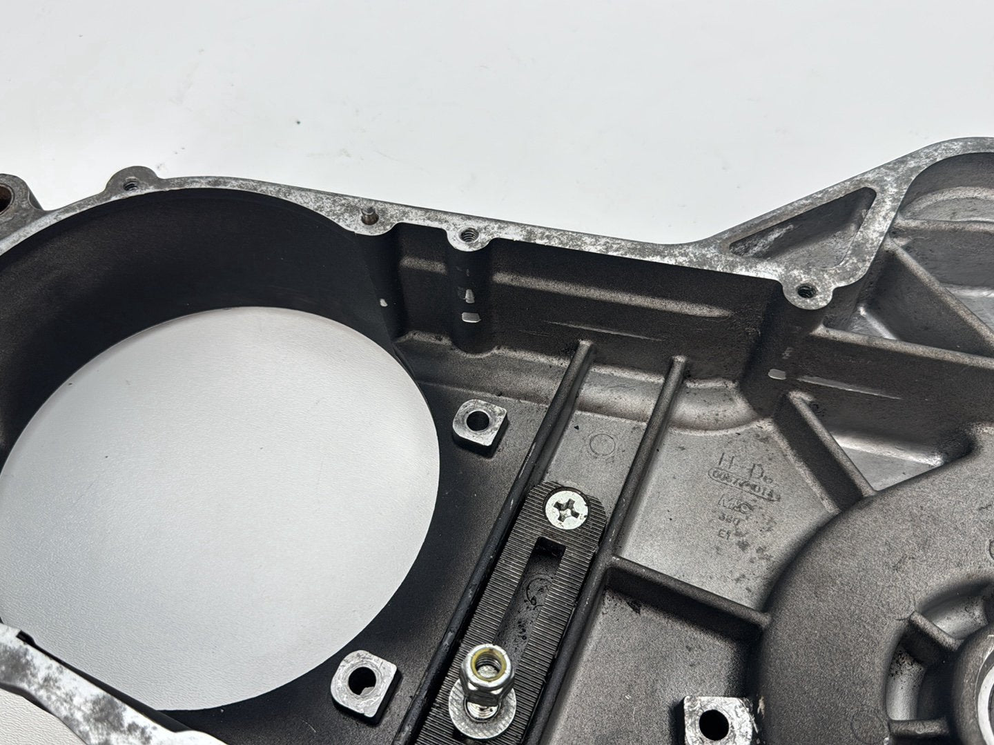 1999 - 2006 Harley-Davidson Touring Electra Glide Classic Inner Primary Clutch Cover 60677-01A