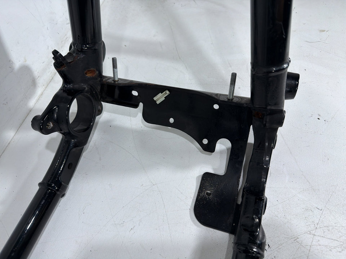 2009 Harley Street Glide Touring FLHX OEM Body Main Frame Chassis SLVG