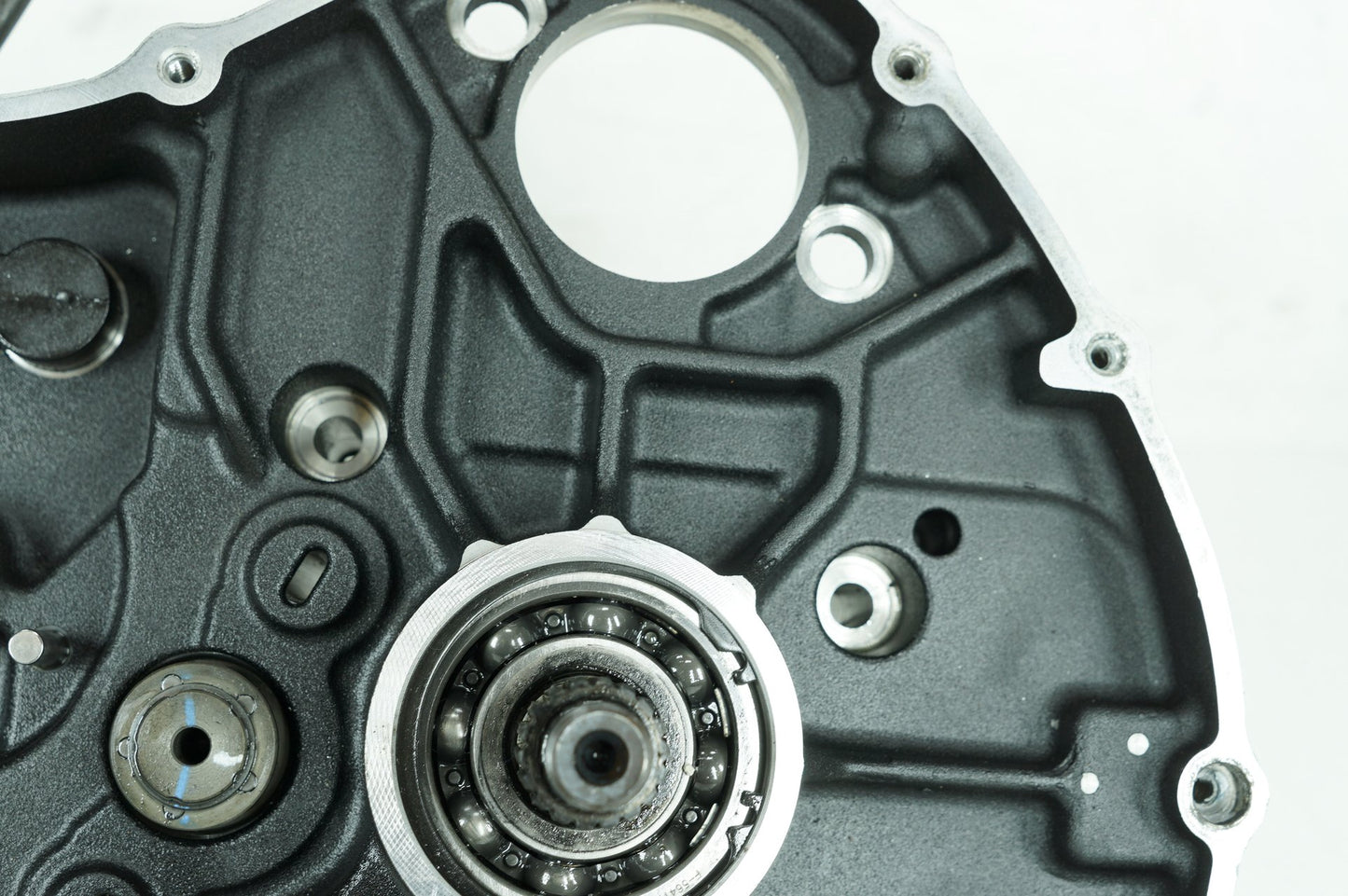 2013 - 2022 Harley-Davidson Sportster Iron Crankcase Shaft Engine Motor Cover 24534-06B