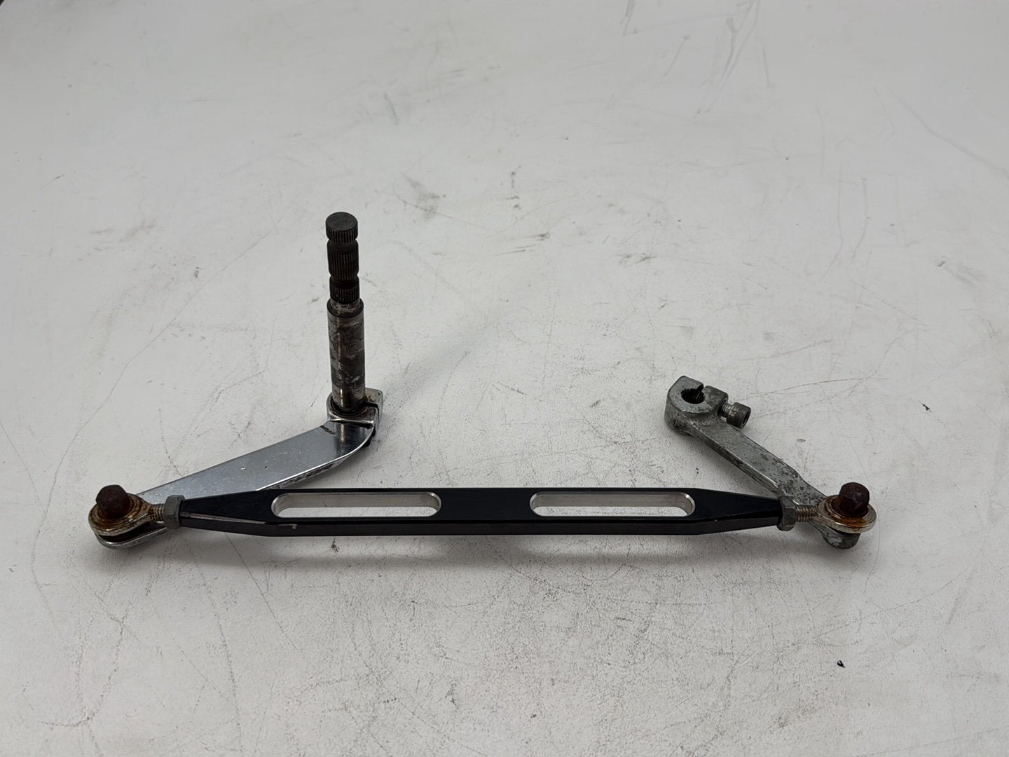 2006 Harley Touring FLHTCI Electra Glide Classic OEM Gear Shifter Lever w/ Rod linkage