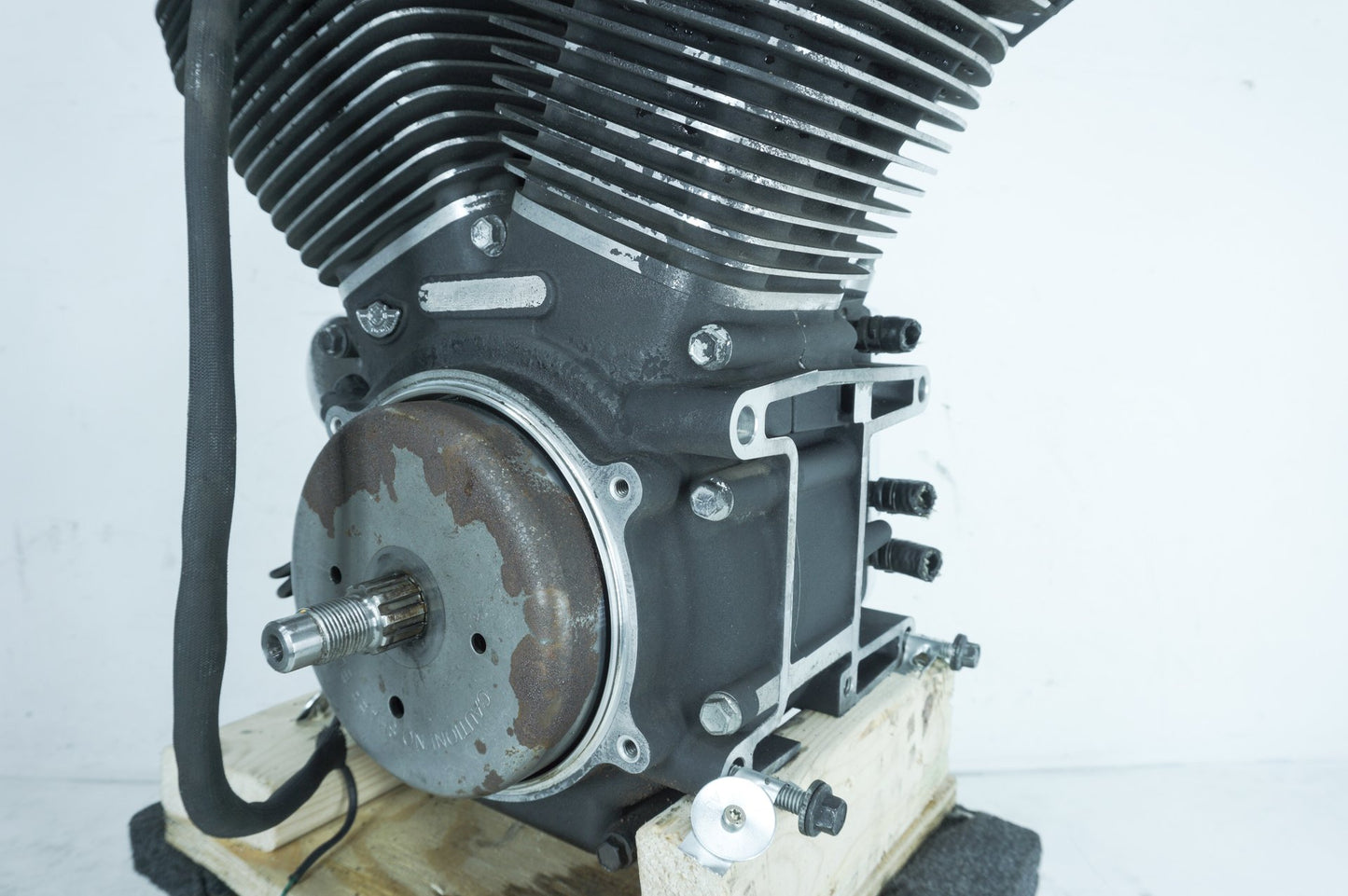 1999 - 2006 Harley-Davidson Dyna Wide Glide CARB Twin Cam 88 Engine Motor 16165-03