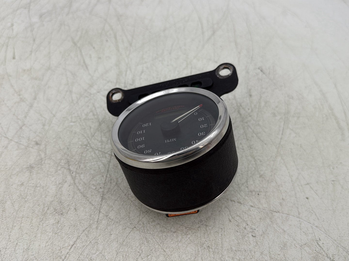 2004 Harley Dyna Super Glide FXDI OEM Speedo Speedometer Gauge Cluster