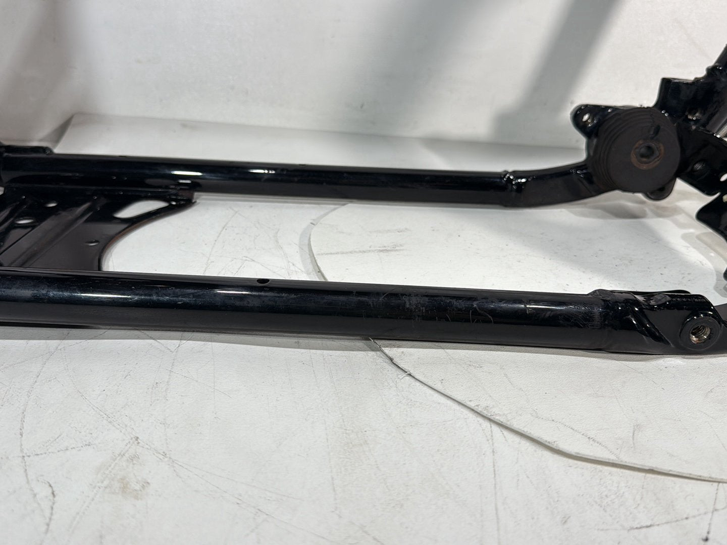 2014 Harley Street Glide Touring FLHXS OEM Body Main Frame Chassis SLVG