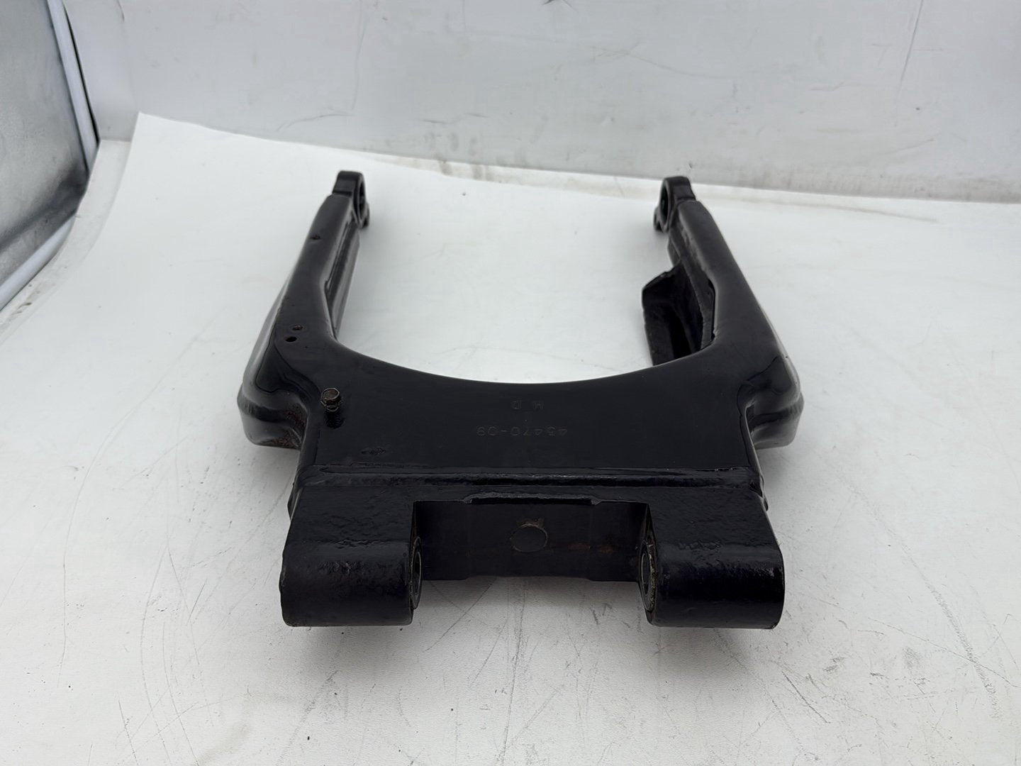 2011 Harley Electra Glide Ultra FLHTK OEM Rear Fork Swingarm Swing Arm