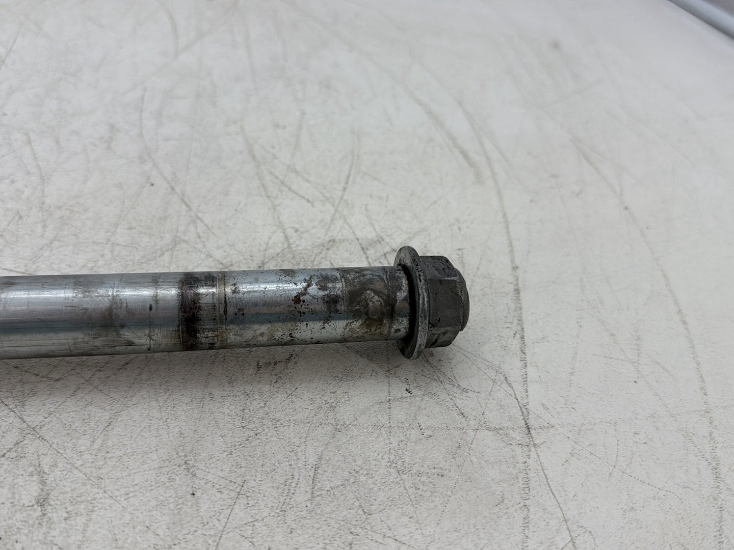 2006 Harley Sportster XL883L 883 Low OEM Rear Wheel Axle Bolt Shaft 41176-05