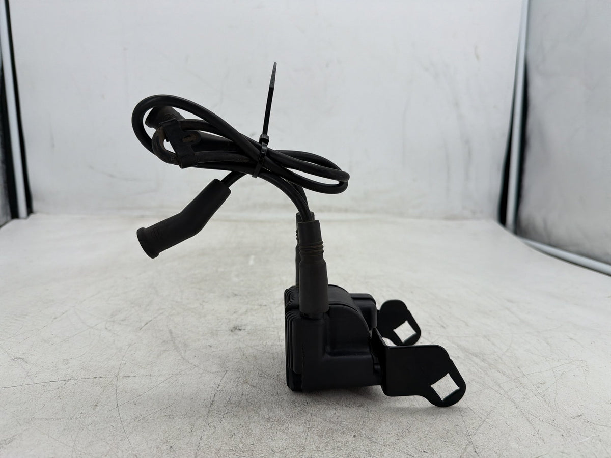 2004 Harley Electra Glide Touring Ultra OEM Ignition Coil Spark Plugs Cable