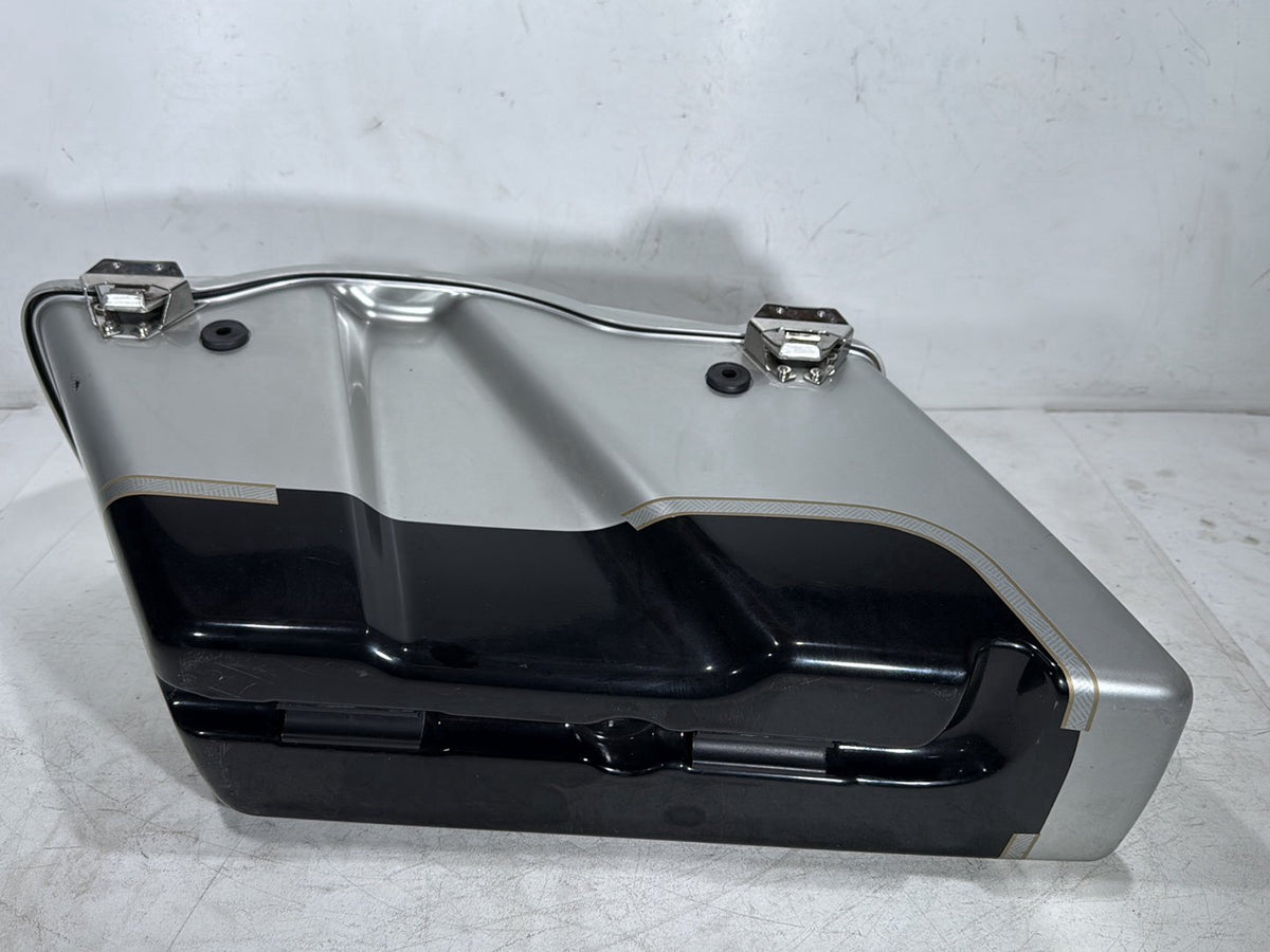 2003 Harley Electra Glide Touring Ultra OEM Right 1 Saddlebag Luggage NO Key