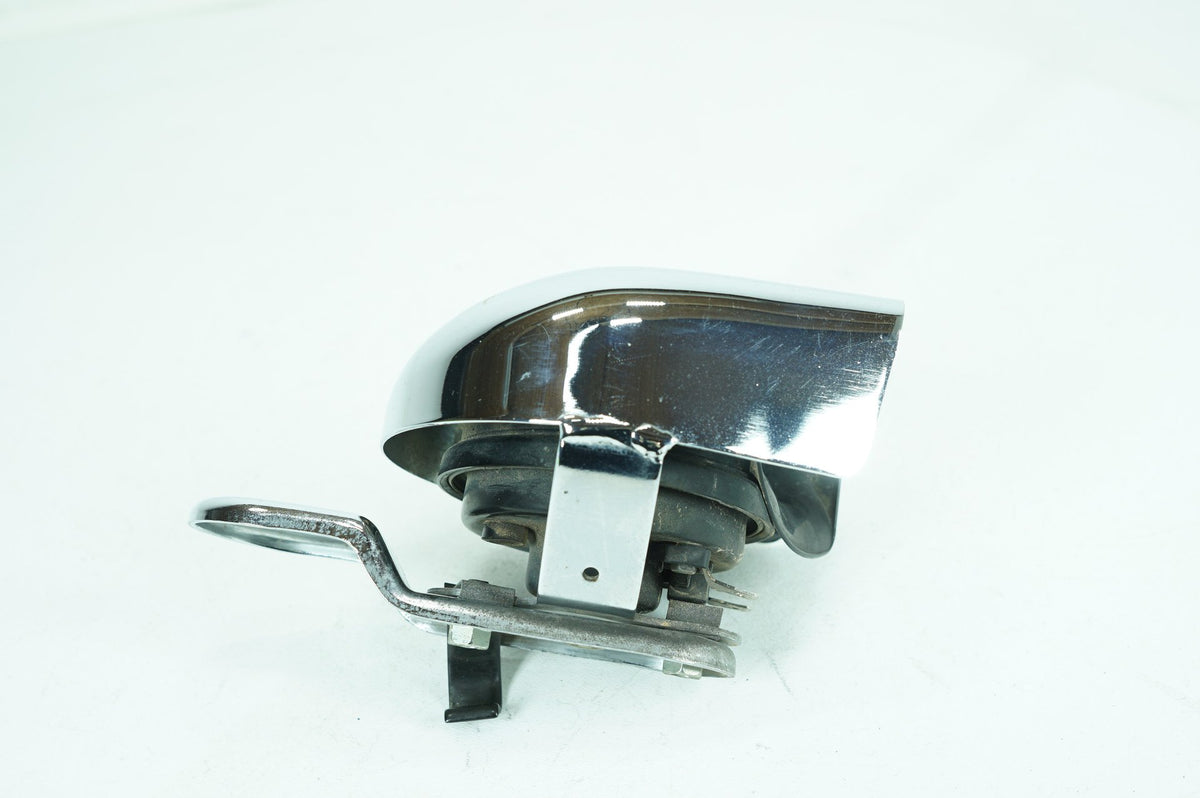 2004 Harley Softail FLSTFI Fat Boy OEM Horn Signal Klaxon Chrome Cover