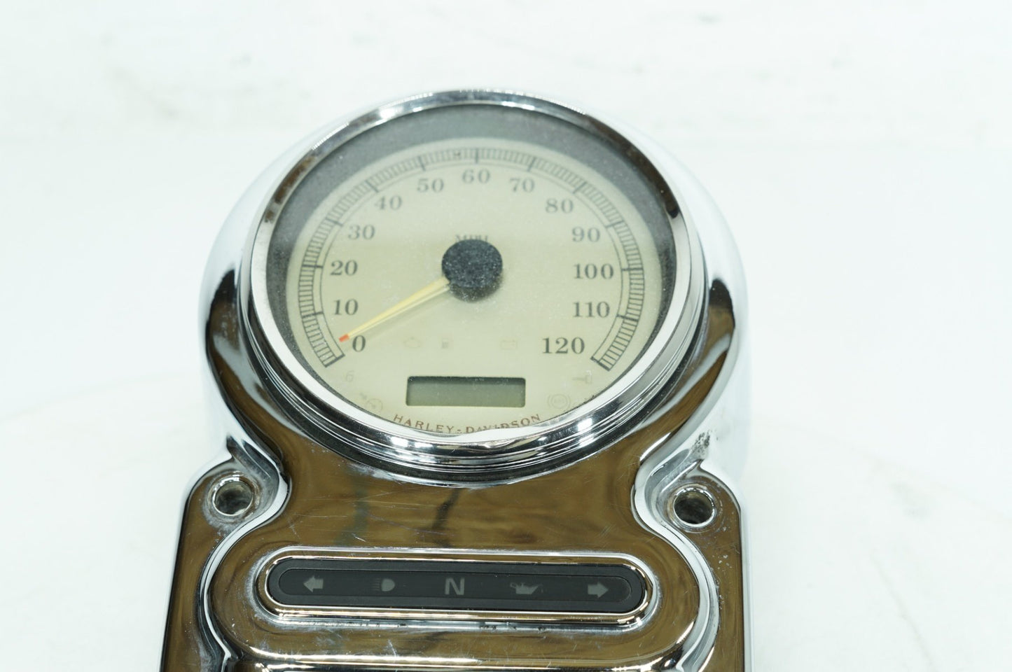 2007 - 2016 Harley-Davidson Dyna Super Glide Custom Fuel Tank Dash Console Speedometer NOKey 71211-04