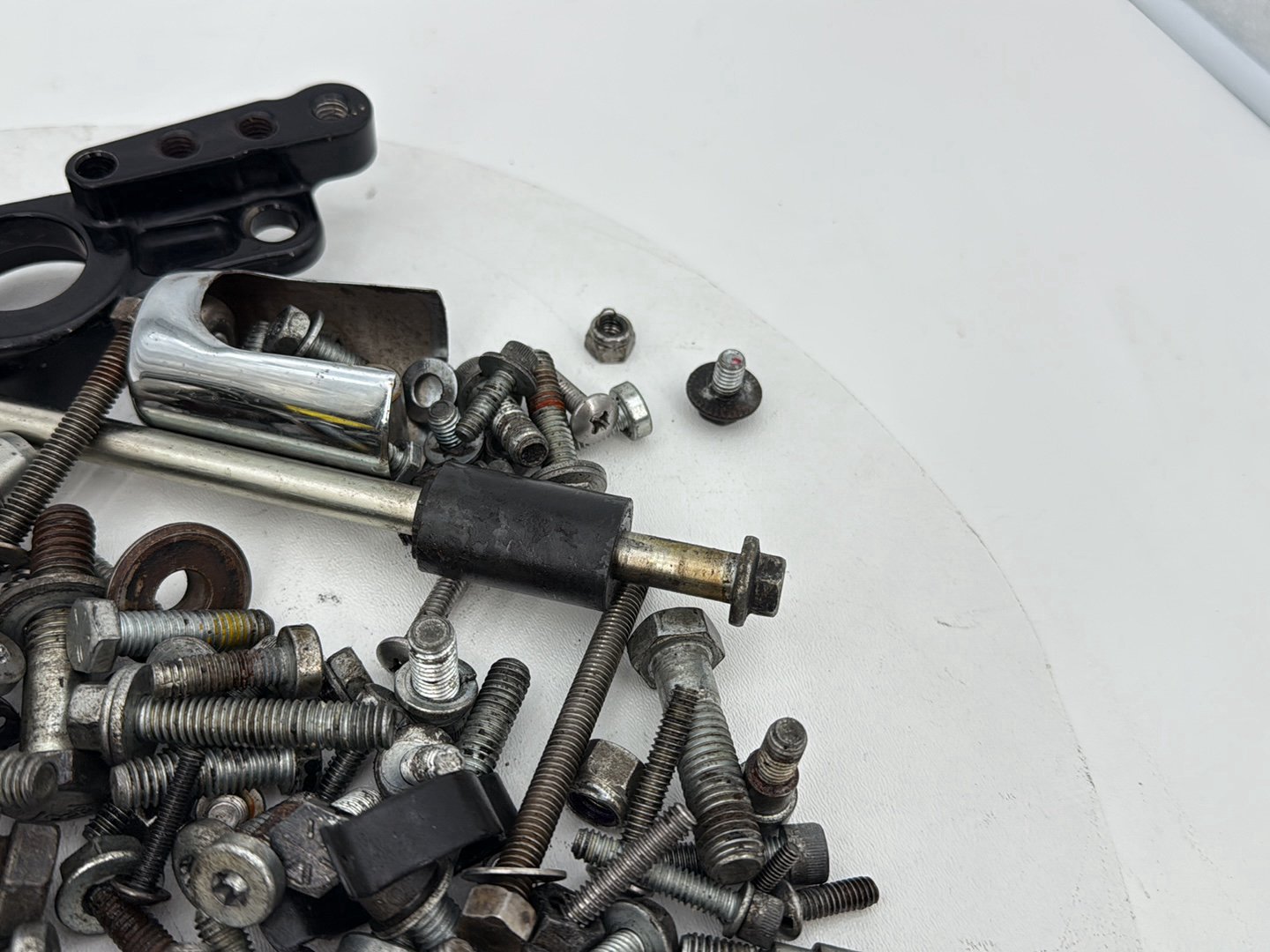 2019 - 2023 Harley-Davidson Touring Road King Special Hardware Bolts Nuts & Brackets 16400005