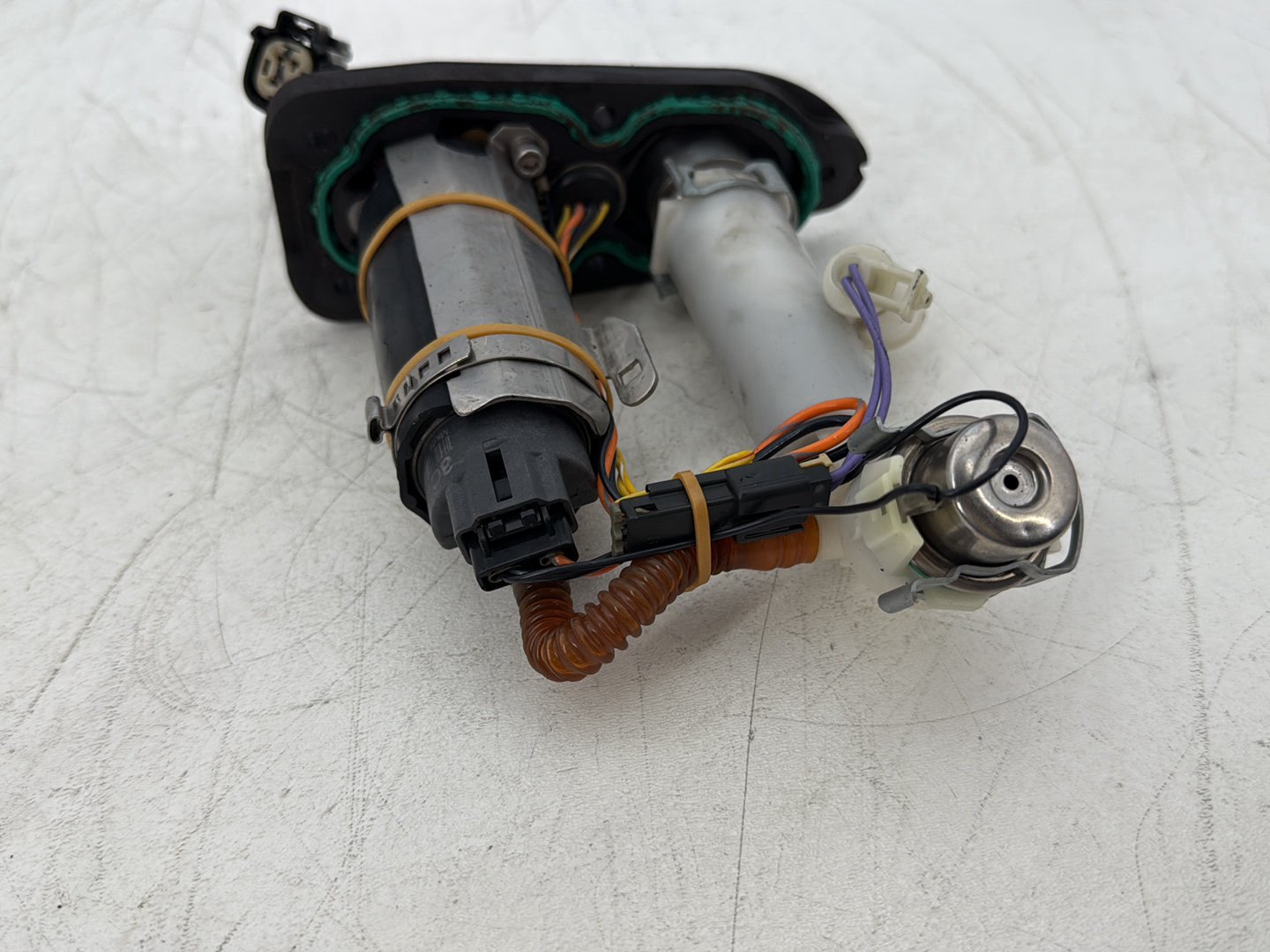 2008 Harley Sportster XL883L 883 Low OEM Fuel Pump Gas Gasoline Petrol Sending