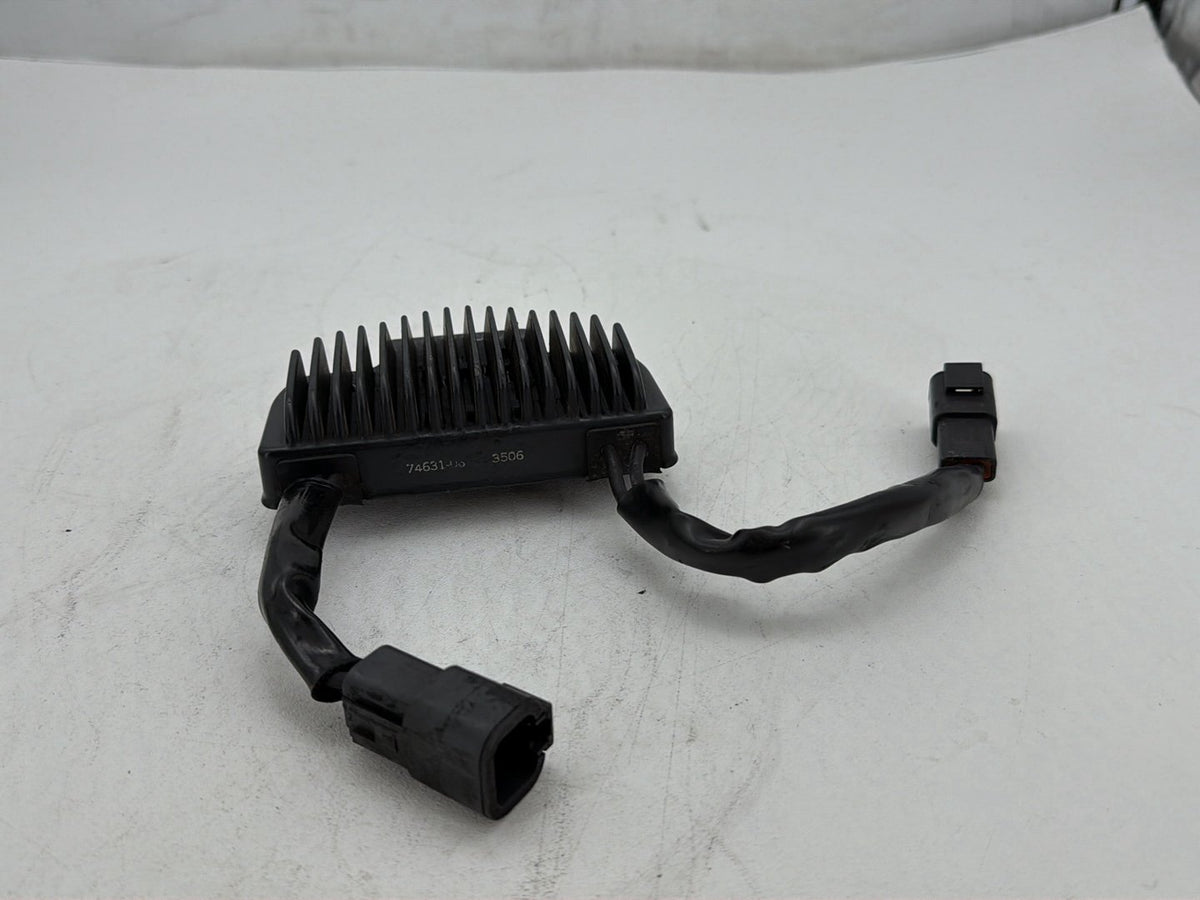2007 Harley Dyna Street Bob FXDBI OEM Voltage Regulator Rectifier